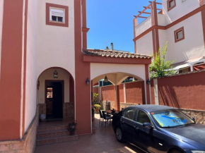 Casa con piscina cerca de Sevilla